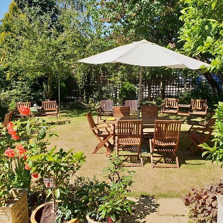 Victoria Park Lodge Leamington Spa Bagian luar foto
